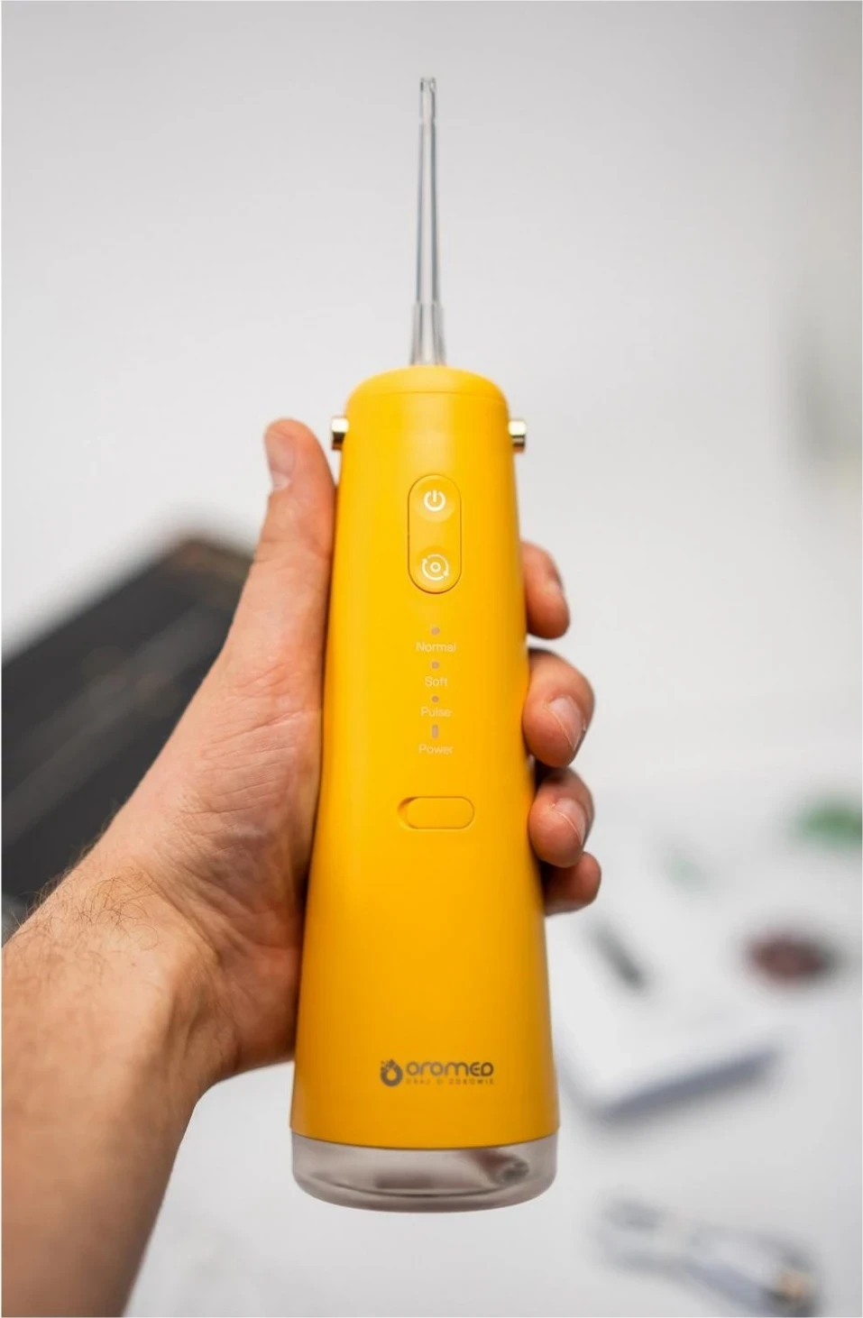 Irigator dhëmbësh Oromed Gold-X-Dent, i verdhë