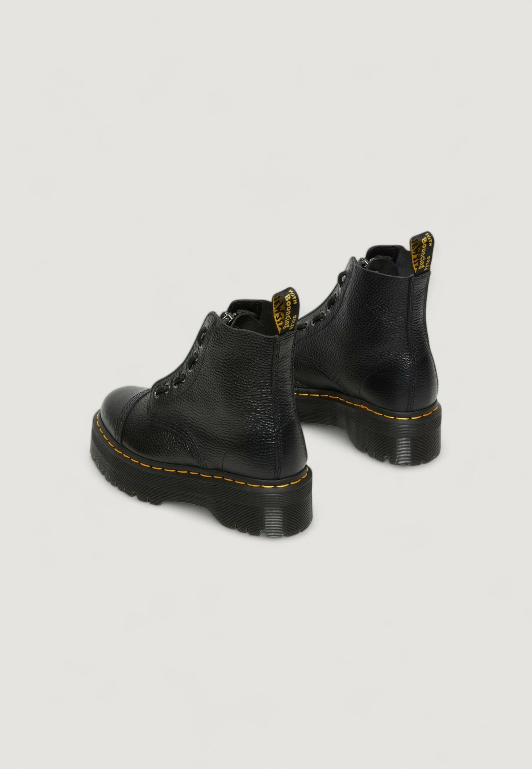 Çizme të shkurta për femra Dr. Martens Sinclair Milled Nappa 22564001, të zeza [Madhësia: 37]