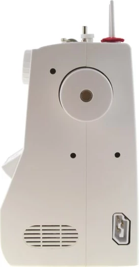 Makine qepëse Łucznik Karina 910, e bardhë