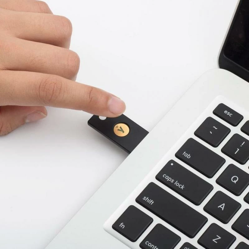 Çelës sigurie Yubico YubiKey 5 NFC, USB-A dhe NFC, autentikim me shumë faktorë, Blue