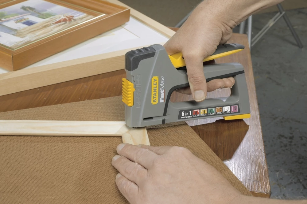 Pistoletë kapëse (stapler) Stanley Fatmax TR75 FMHT6-70868, për stapla 6–14 mm, gri/verdhe