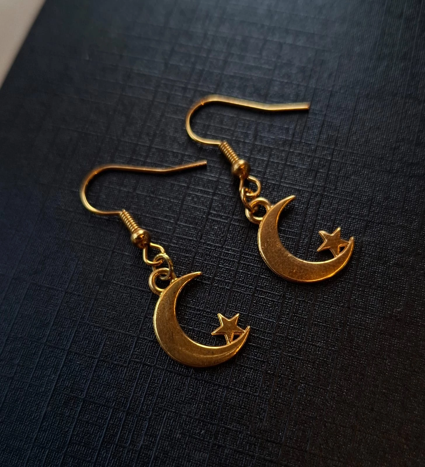 Vathë 'Sailor Moon' gold