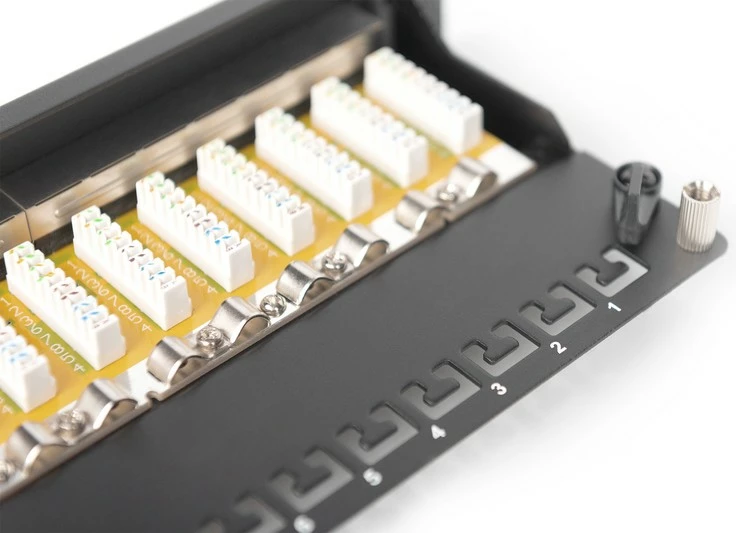 Patch panel Digitus DN-91612S, 12 porta, CAT 6, 10", 1U, e zezë