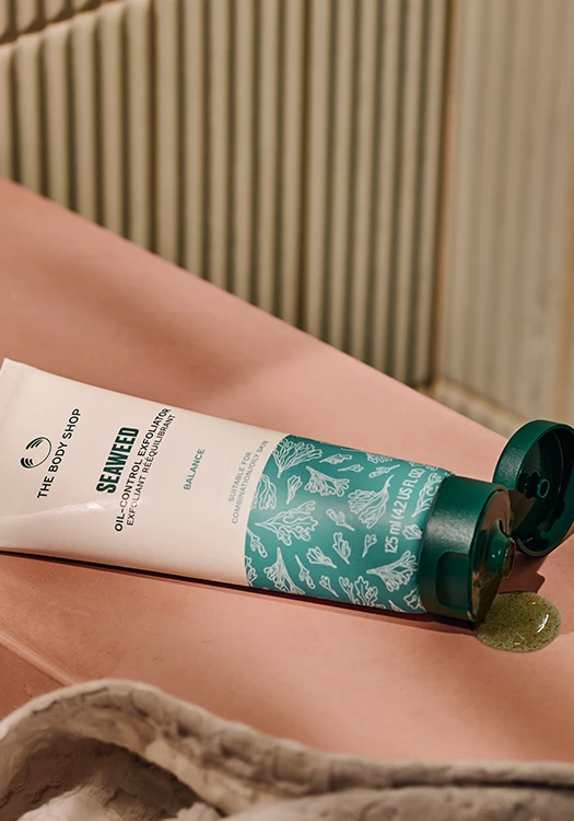 Seaweed- Eksfoliues për Balancim të Yndyrës 125 ML