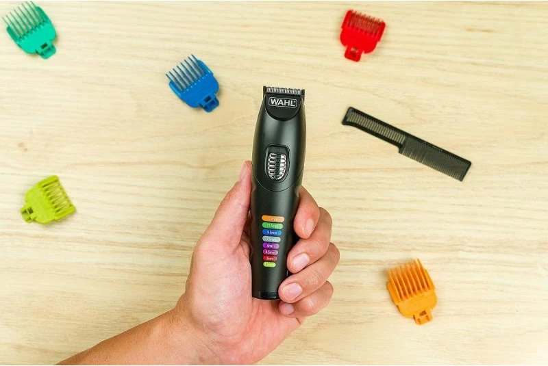 Trimer mjekre Wahl Color Trim Advan 09893.0464, i zi
