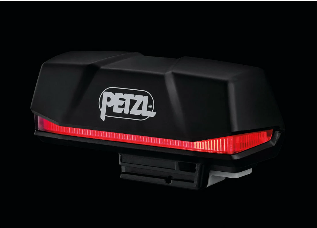 Llambë koke Petzl NAO RL, 1500 lm, bateri 3200 mAh, USB-C, IPX4, zi/portokalli