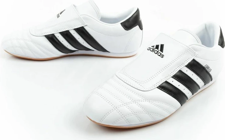 Atlete femrash adidas Taekwondo JQ4774, të bardha