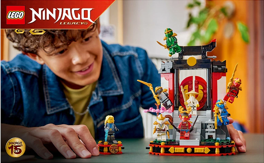 Set ndërtimi LEGO NINJAGO 71866 Ninja Character Display 15th Anniversary, 447 pjesë, 8 minifigura, 14+, multicolor
