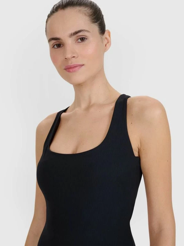 Kominoshe trajnimi për femra 4f, e zezë