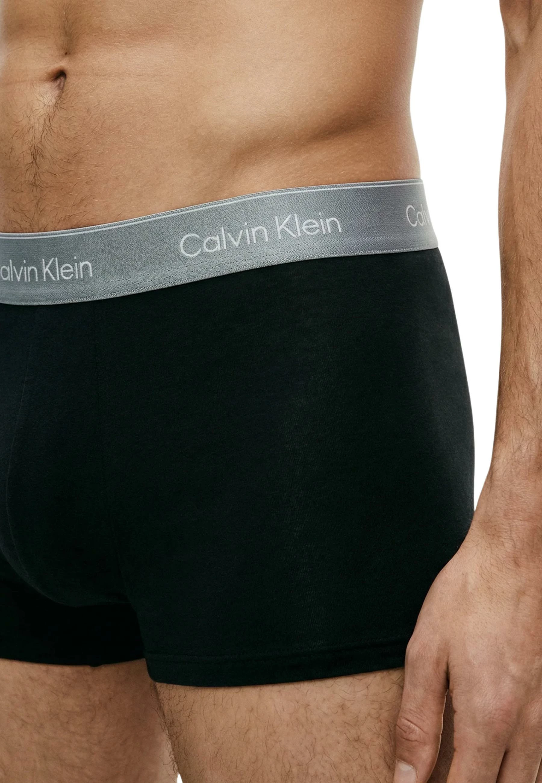 Të brendshme për meshkuj Calvin Klein Underwear LV00NB4390, të zeza - blu [Madhësia: XS]
