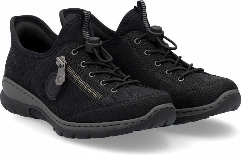 Atlete sportive femra Rieker, të zeza