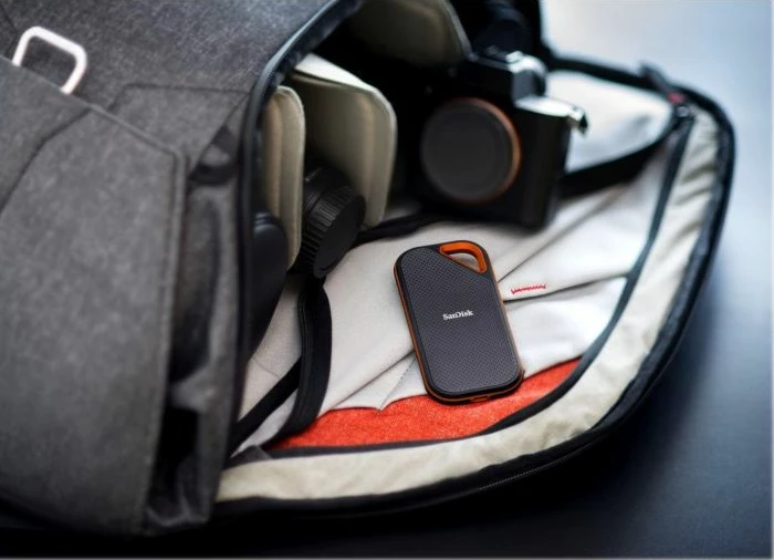 SSD ekstern portativ SanDisk Extreme PRO SDSSDE81-2T00-G25, 2TB, NVMe, USB-C USB 3.2 Gen 2x2, 2000MB/s, IP55, set me 2 kabllo, e zezë/portokalli