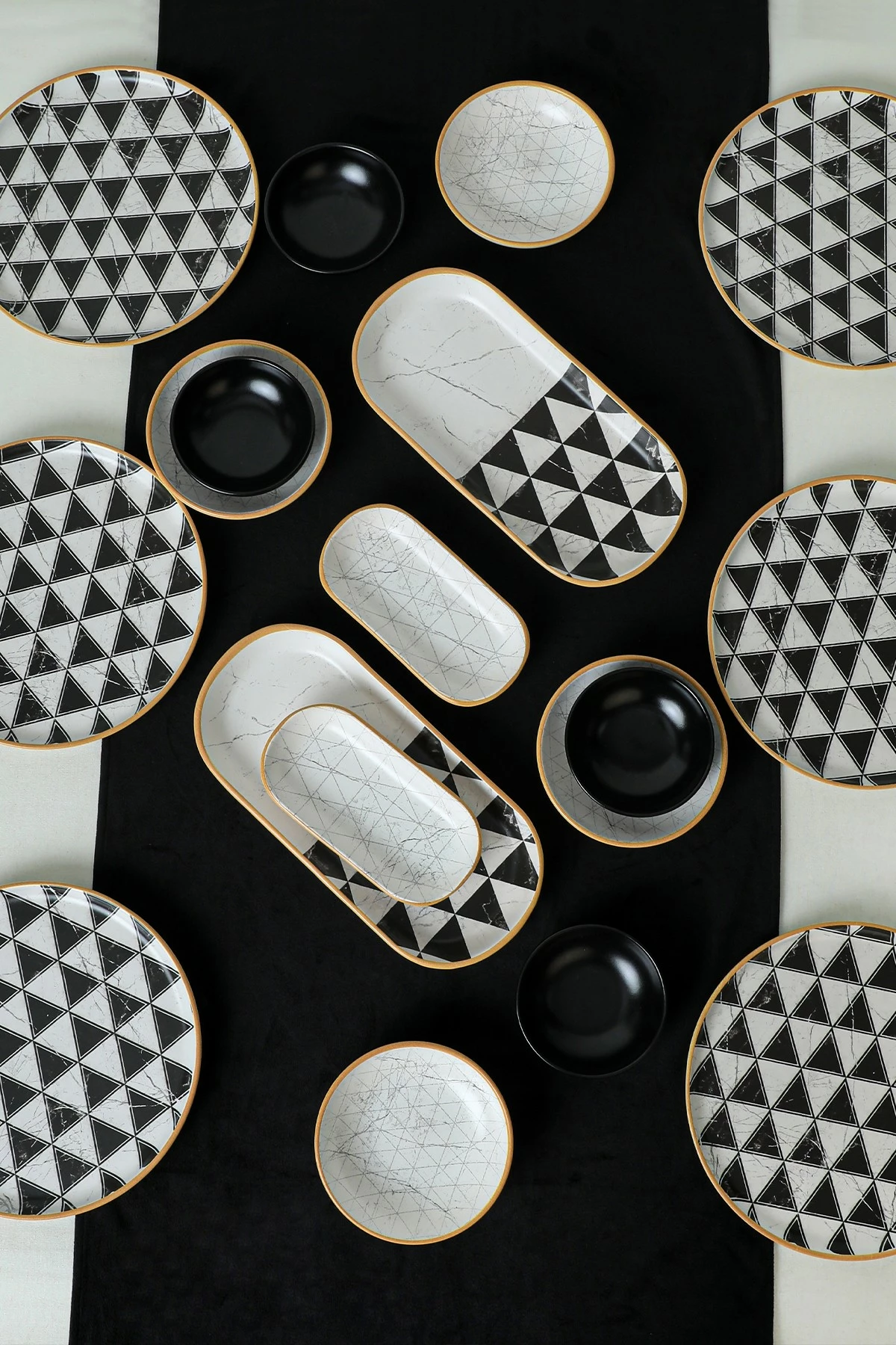 Set mëngjesi 18 pjesësh, Hermia Concept, X0001480000000000000000000