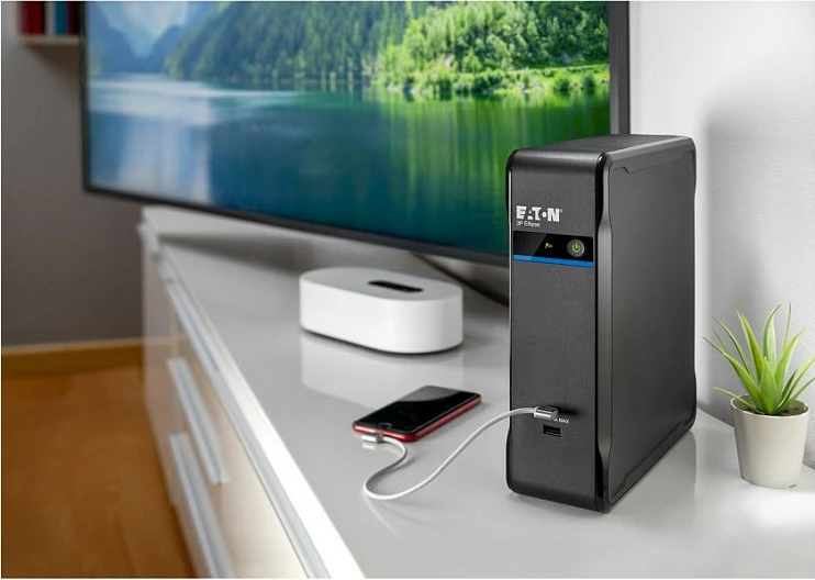 UPS Eaton 3P Ellipse, 0.9 kVA 540 W, 4 prizë, USB, i zi