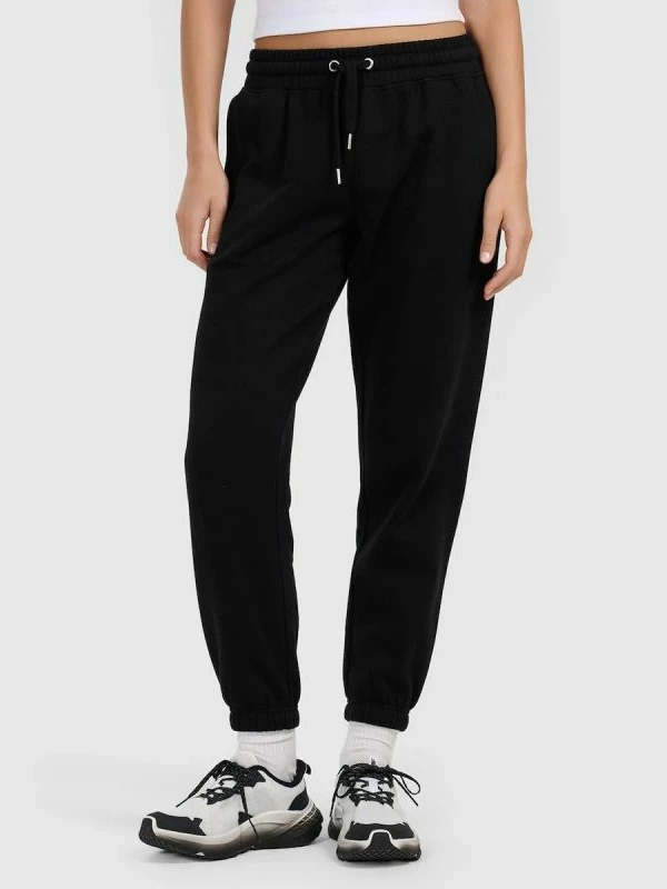 Pantallona jogger për femra 4F 4FRAW25TTROF1846-20S