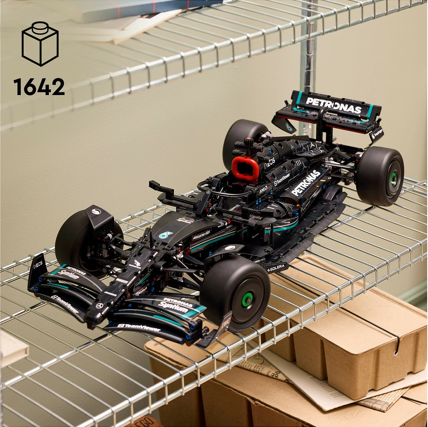 Set ndërtimi LEGO Mercedes-AMG F1 W14 E Performance, 1642 pjesë