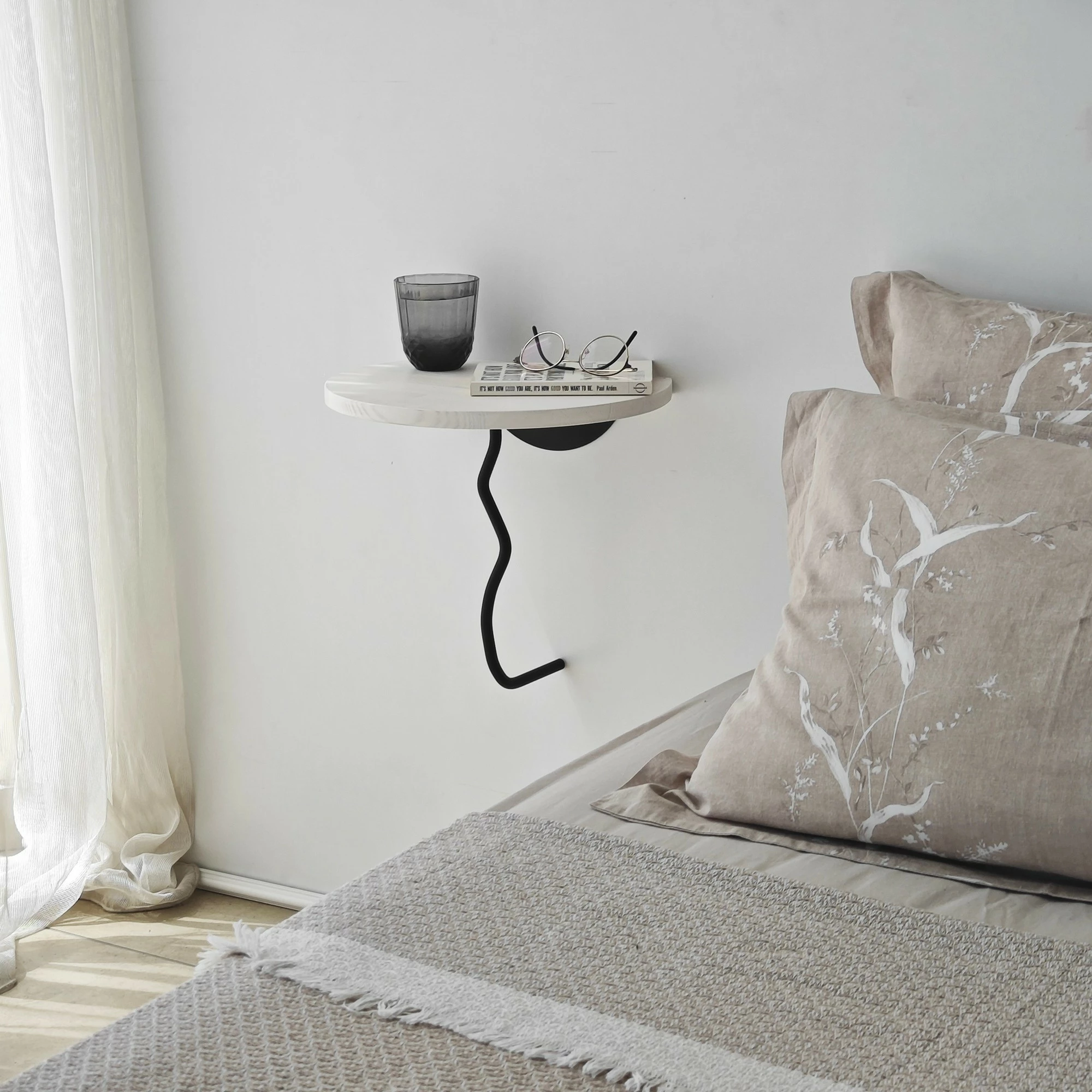 Raft muri Skye Decor, Leo, i zi dhe i bardhë