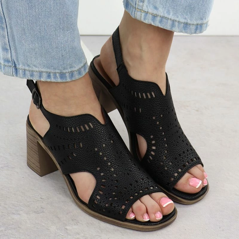 Sandale me taka të larta Jezzi 24125, të zeza