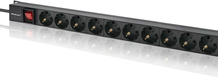 Kasë PDU Qoltec 54605, 16x SCHUKO, 1.8m, për rack, e zezë