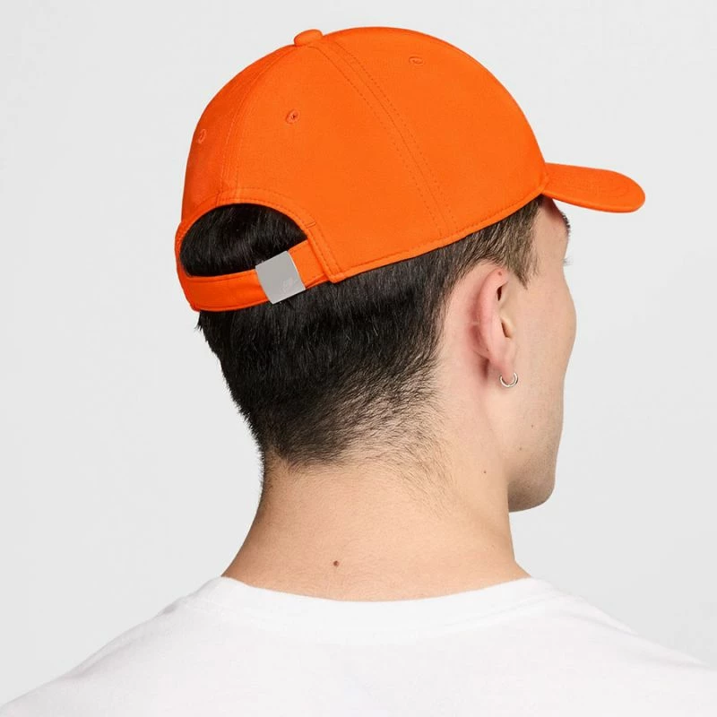 Kapelë Nike, portokalli [Madhësia: L/XL]