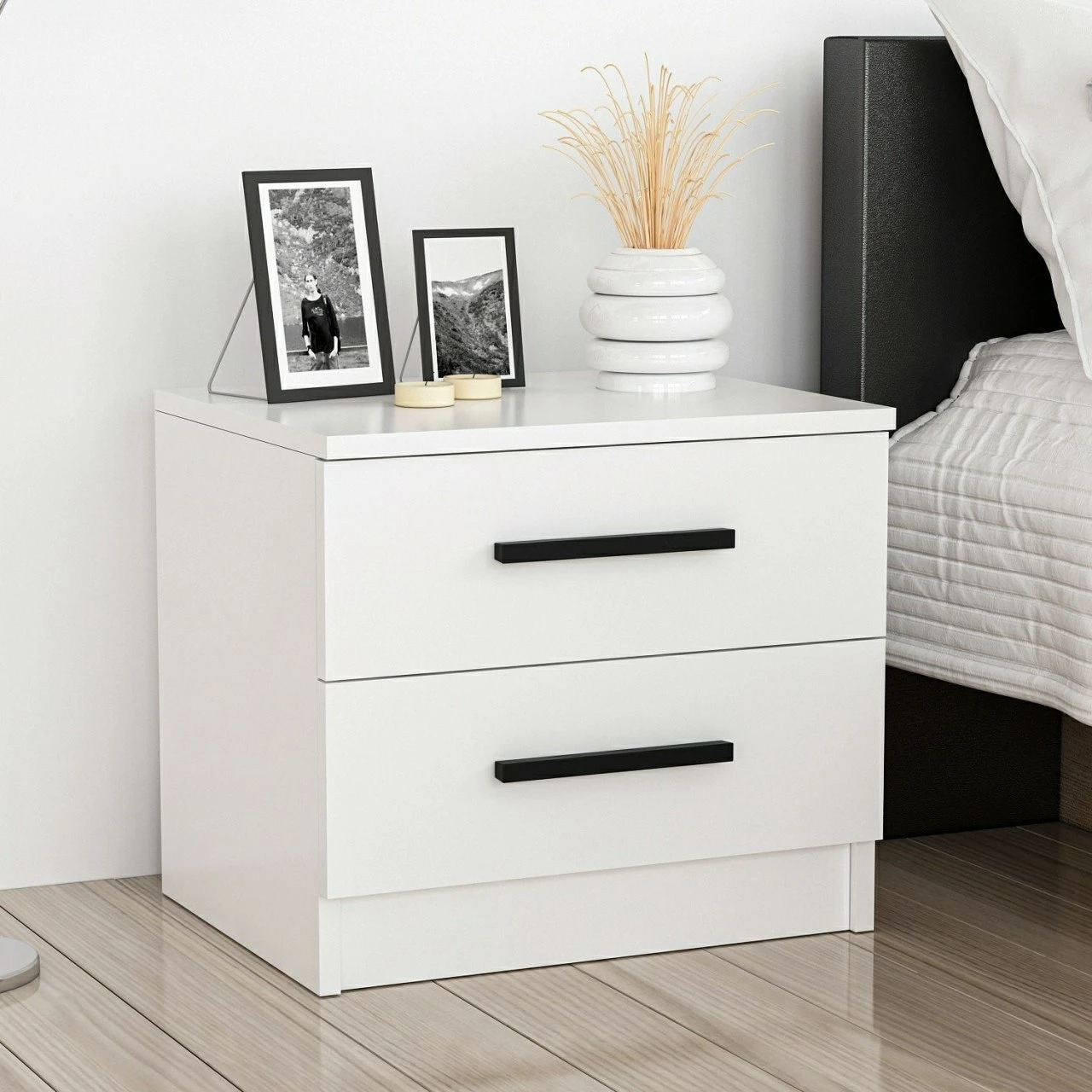 Komodinë natës Hanah Home, Kale - 84, e bardhë