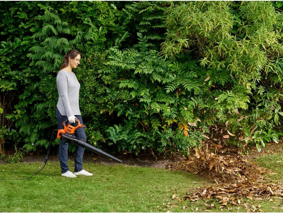 Fshesë me vakum dhe fryrës gjethe BLACK+DECKER BEBLV301-QS, 3000 W, portokalli