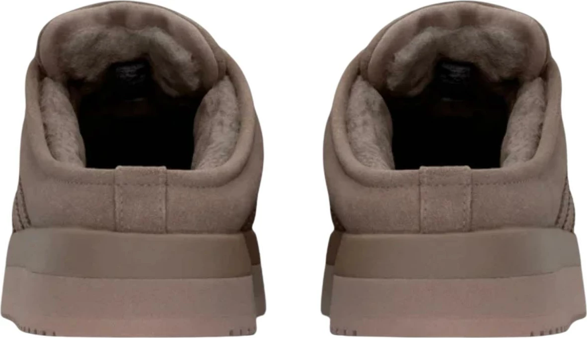 Atlete për femra adidas Originals Campus 00s WTR LO W JR3731, kafe [Madhësia: 38]