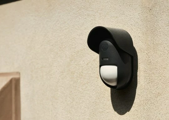 Sensor lëvizjeje Yale për jashtë, Infrared, Wireless, i zi