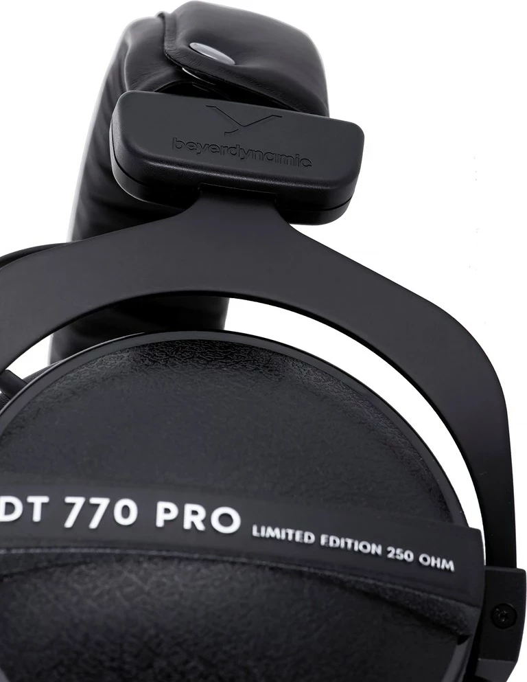 Kufje Beyerdynamic DT 770 PRO 250 OHM, Edicioni i Kufizuar, të mbyllura, të zeza