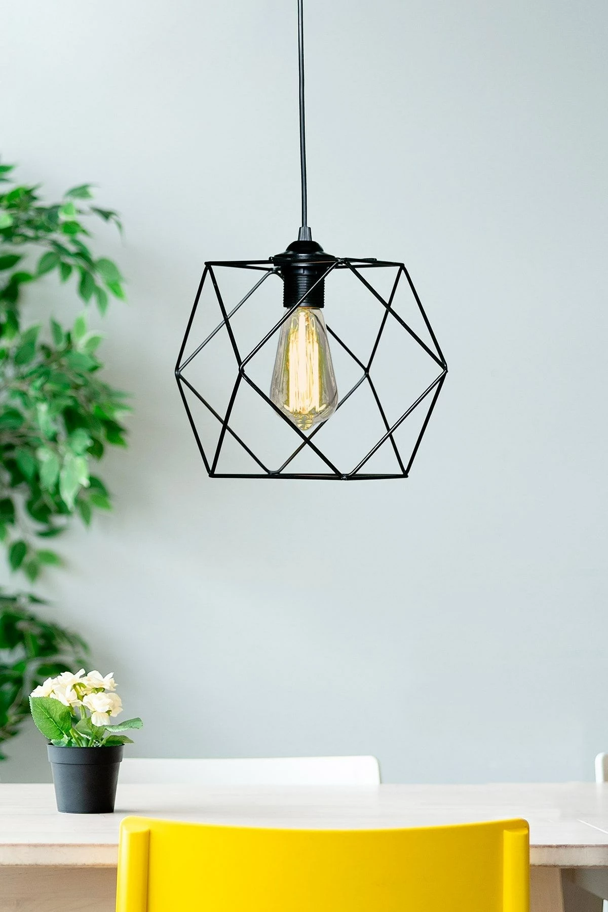 Llambë tavani Opviq, model LB054, metal i zi
