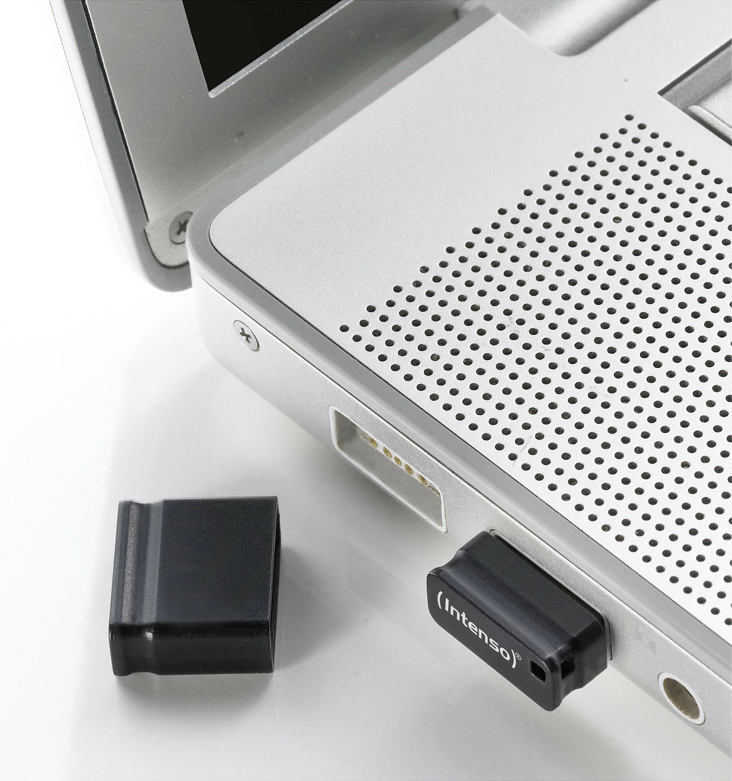 USB Intenso Slim Line 64 GB, USB Type-A, 3.2 Gen 1, e zezë