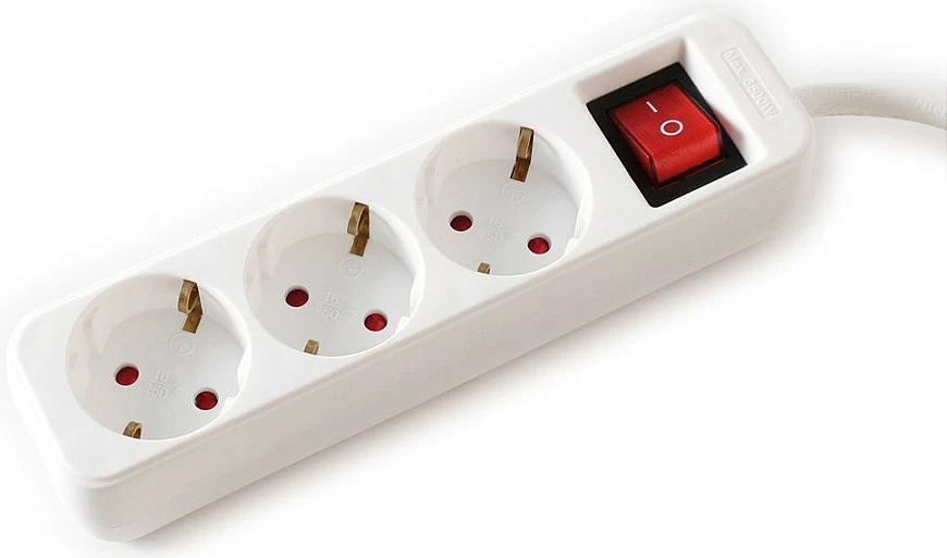 Zgjatues rryme VALUE 19.99.1077, 3 prizë, 3 m, 3600 W, bardhë