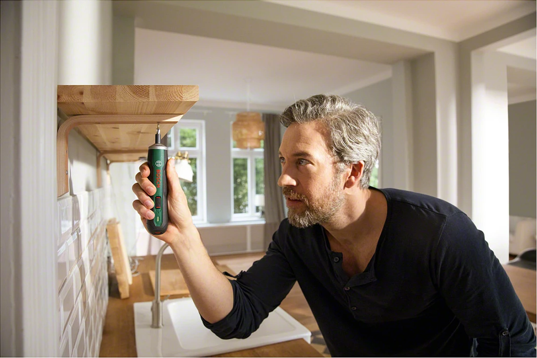 Kaçavidë elektrike Bosch PushDrive, 3.6V, 1.5Ah, 32 bitë, ngjyrë e gjelbër