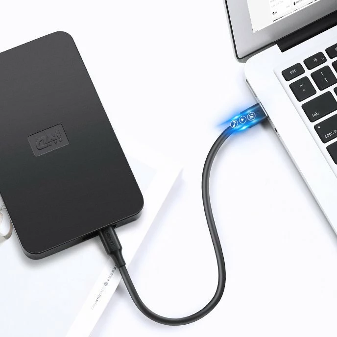 Kabllo USB në mini USB Ugreen US132 30472, 2 m, e zezë