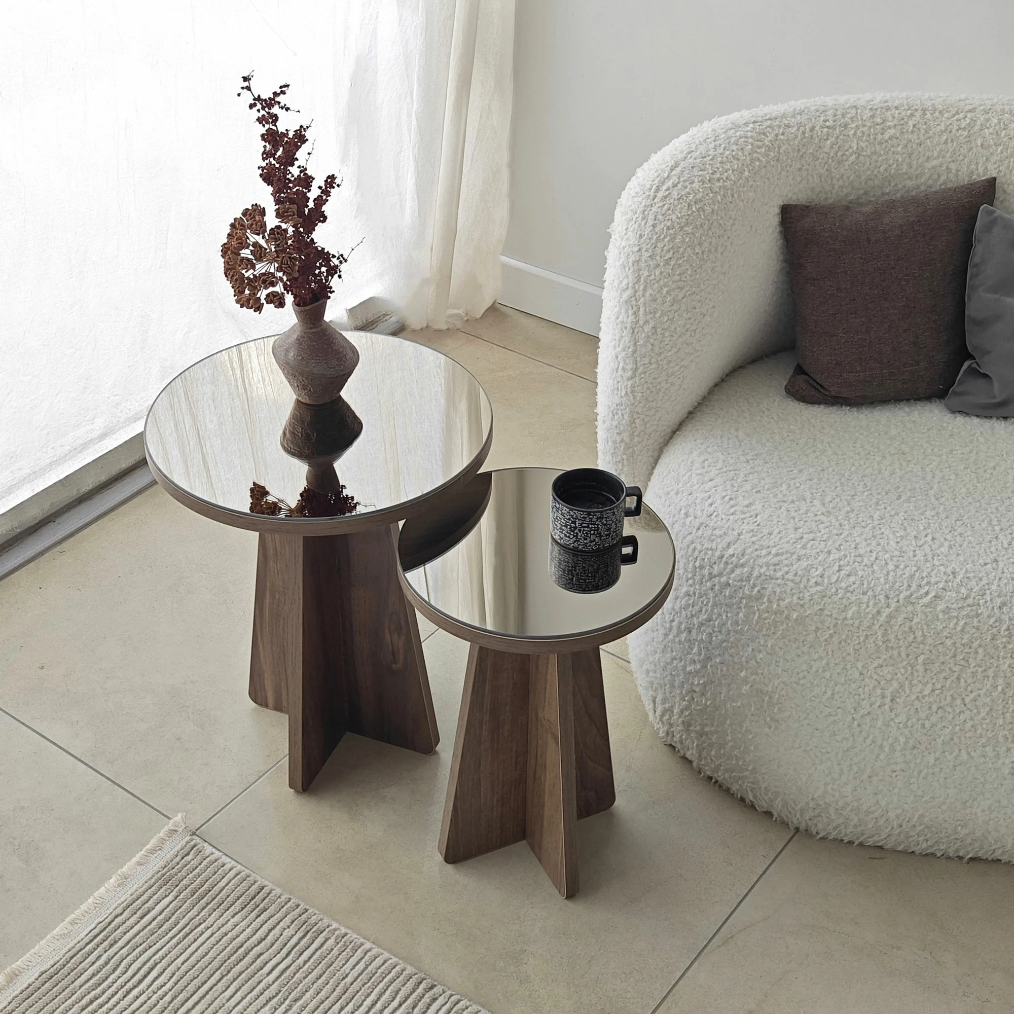 Set tavolinash anësore Skye Decor, Luna 2, bronzi, arr