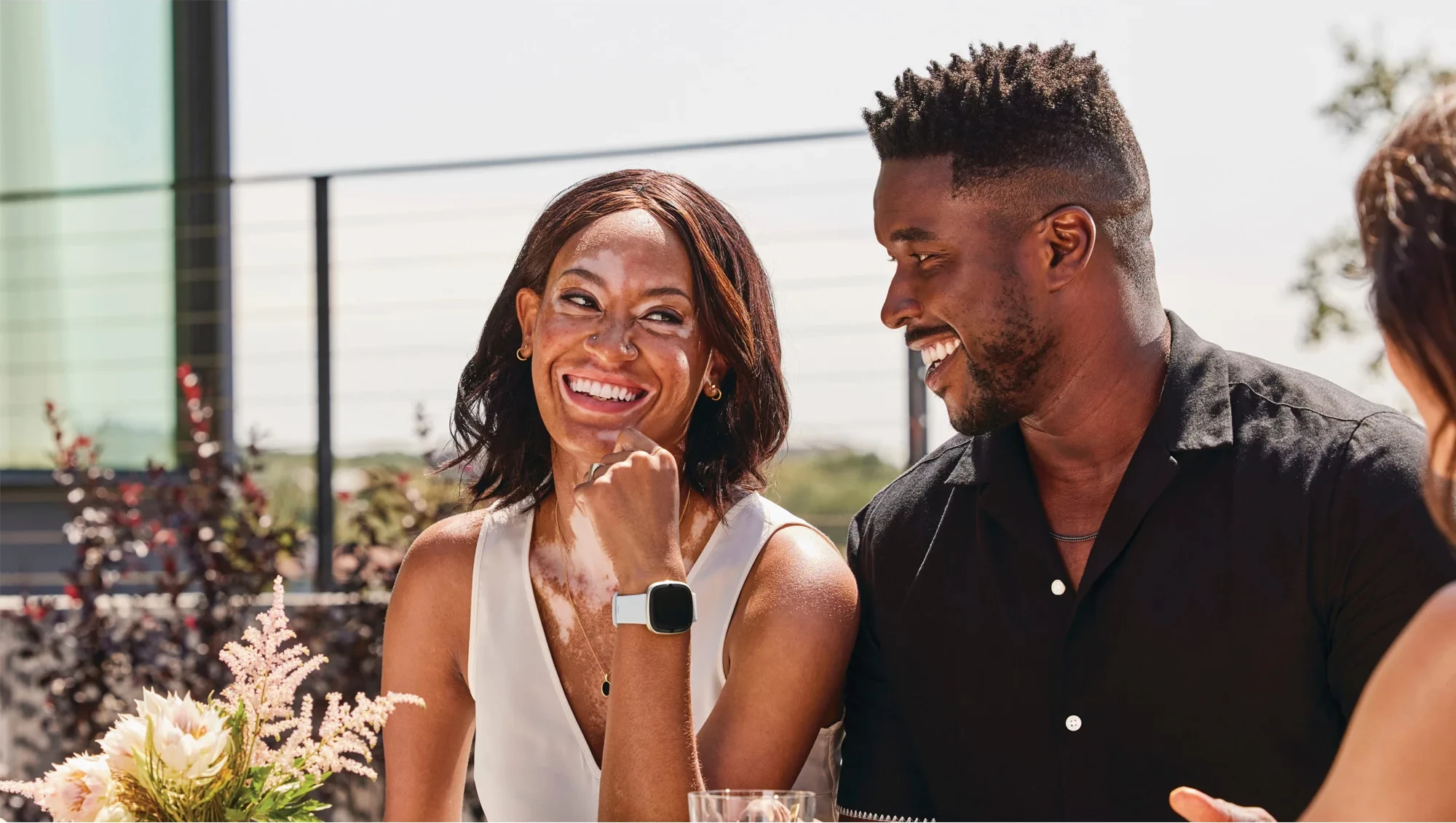 Smartwatch Fitbit Sense 2 FB521GLBM, GPS, monitorim shëndeti 24/7, bateri 6+ ditë, Blue Mist/Soft Gold