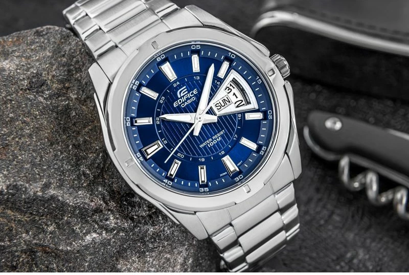 Orë dore për meshkuj CASIO, argjendtë me blu