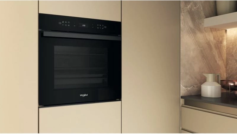 Furrë elektrike e integrume WHIRPOOL, e zezë
