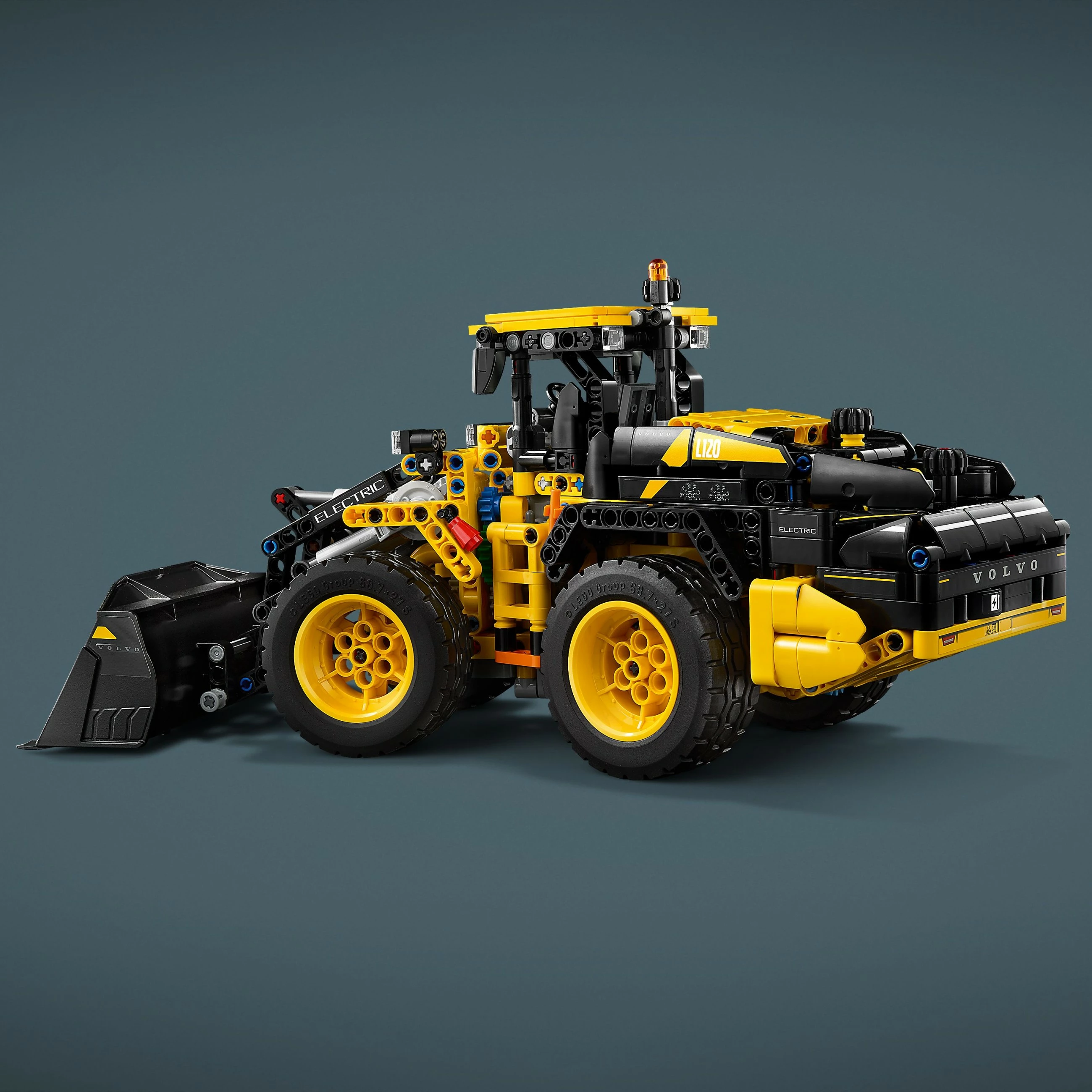 Set ndërtimi LEGO Technic Volvo L120 Electric Radlader 42209, 973 pjesë, multingjyrësh
