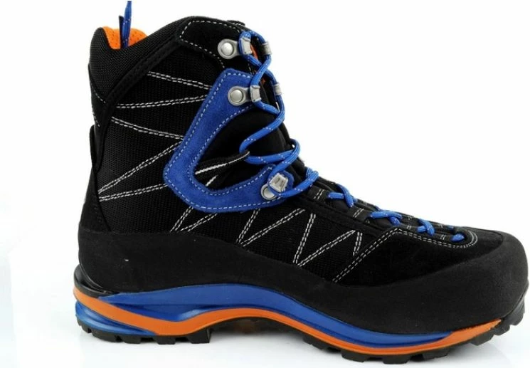 Atlete trekking për meshkuj Aku, të zeza