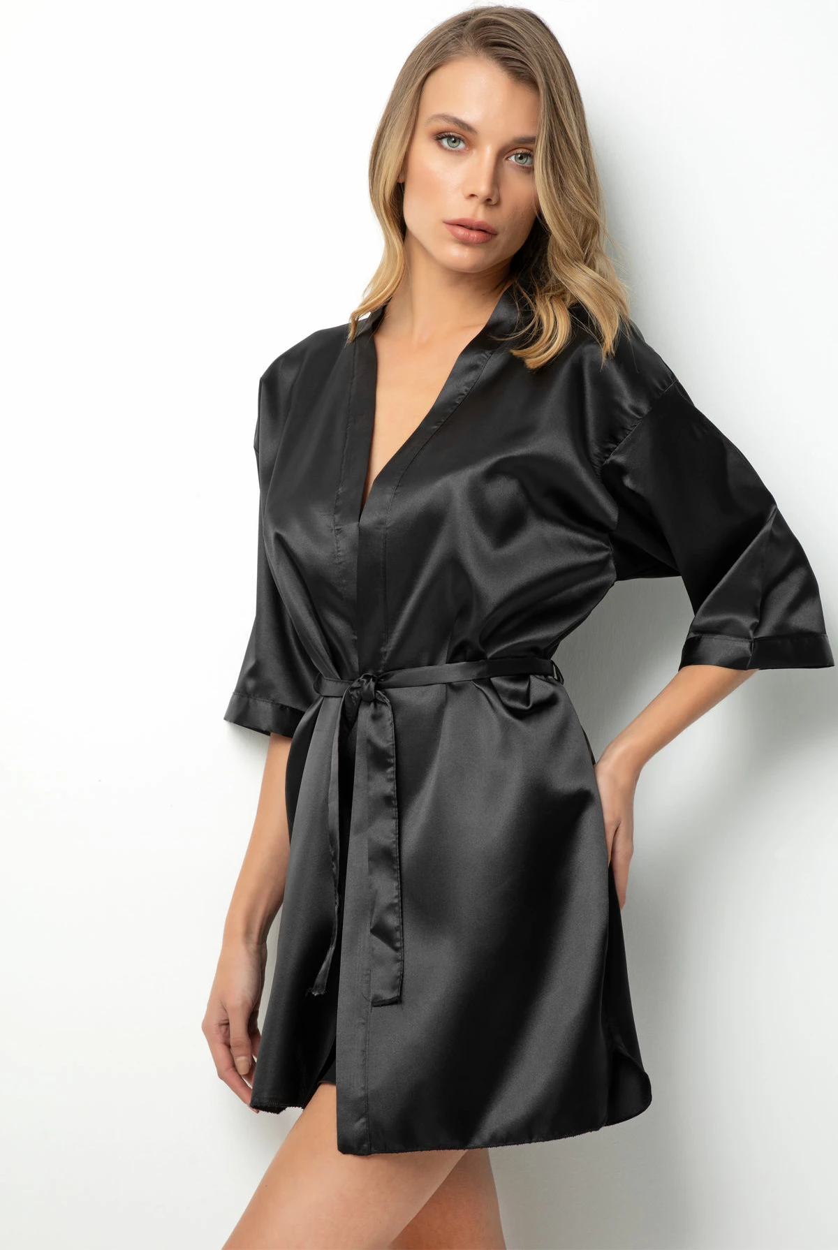 Rrobë mëngjesi Jumeon, e zezë, 001-018050