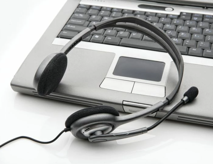 Kufje stereo me mikrofon Logitech H111 (MPN 981-000593), 3.5mm, kabllo 2.35m, të zeza