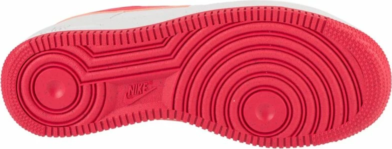 Atlete Nike për femra, të bardha