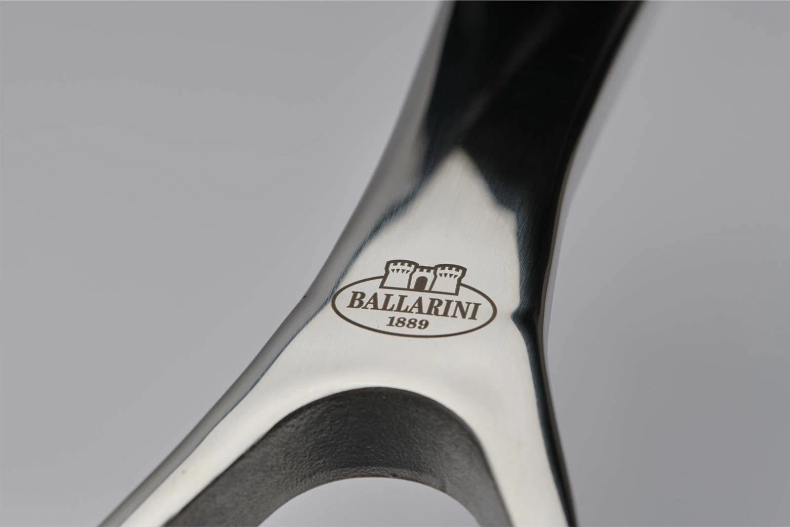 Tigan Ballarini Alba 24 cm, non-stick Keravis TI-X me titan, për induksion, i zi
