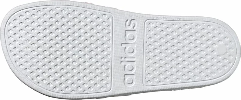 Papuqe për femra adidas, të bardha