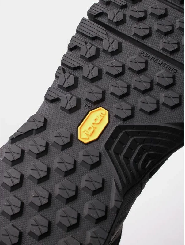 Atlete për meshkuj Under Armour Valsetz, të zeza [Madhësia: 47]