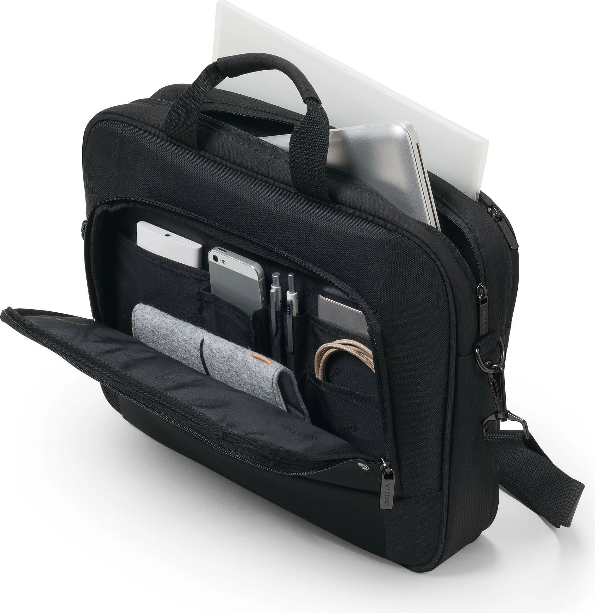 Çantë laptopi DICOTA Eco Top Traveller BASE, 14.1", me rrip shpatulle, e zezë