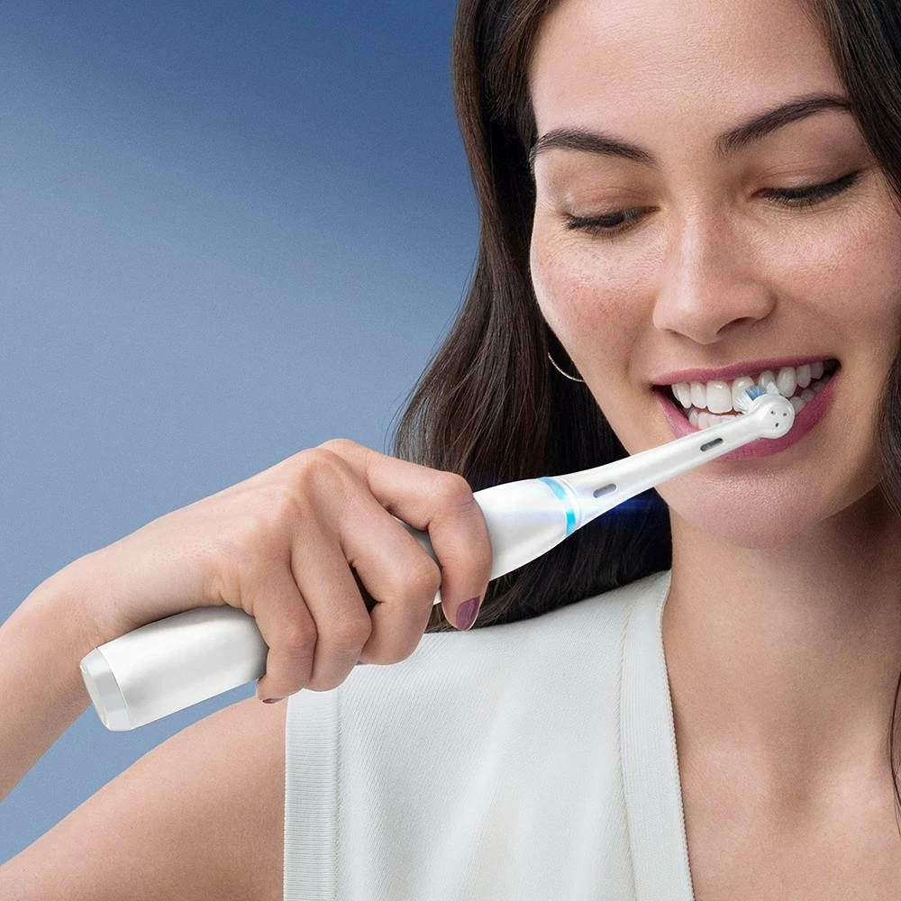 Furçë dhëmbësh rrotulluese Oral-B iO 4210201363064, Adult, Daily care, Deep clean, Gum care, Sensitive, Whitening, White
