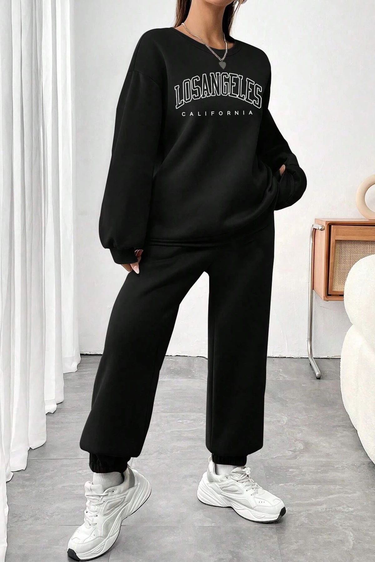 Trenerka unisex ONLYTRENDWEAR, e zezë