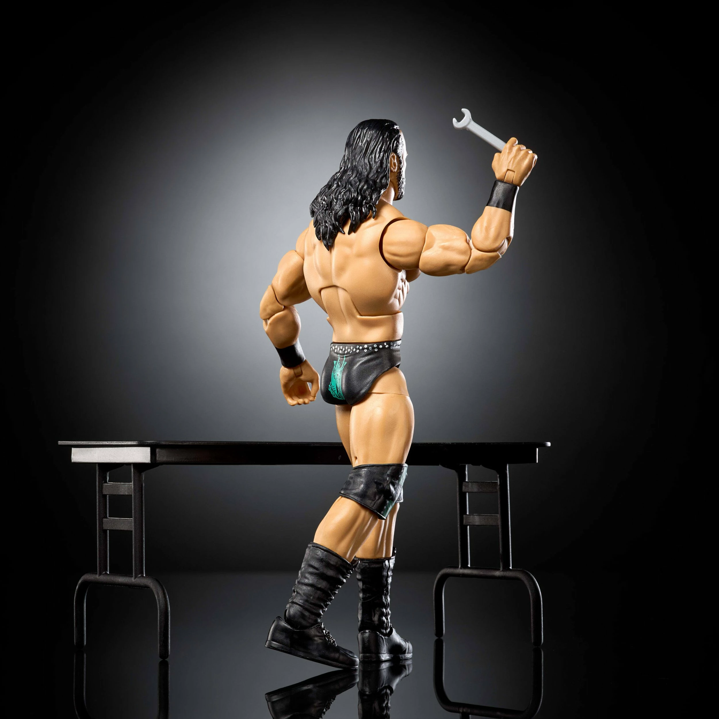 Figurë aksion Mattel WWE Elite Collection Drew McIntyre JHT63, 15 cm, 25 pika artikulimi, me duar të ndërrueshme dhe aksesorë